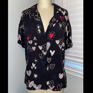 Heart print short sleeve shirt